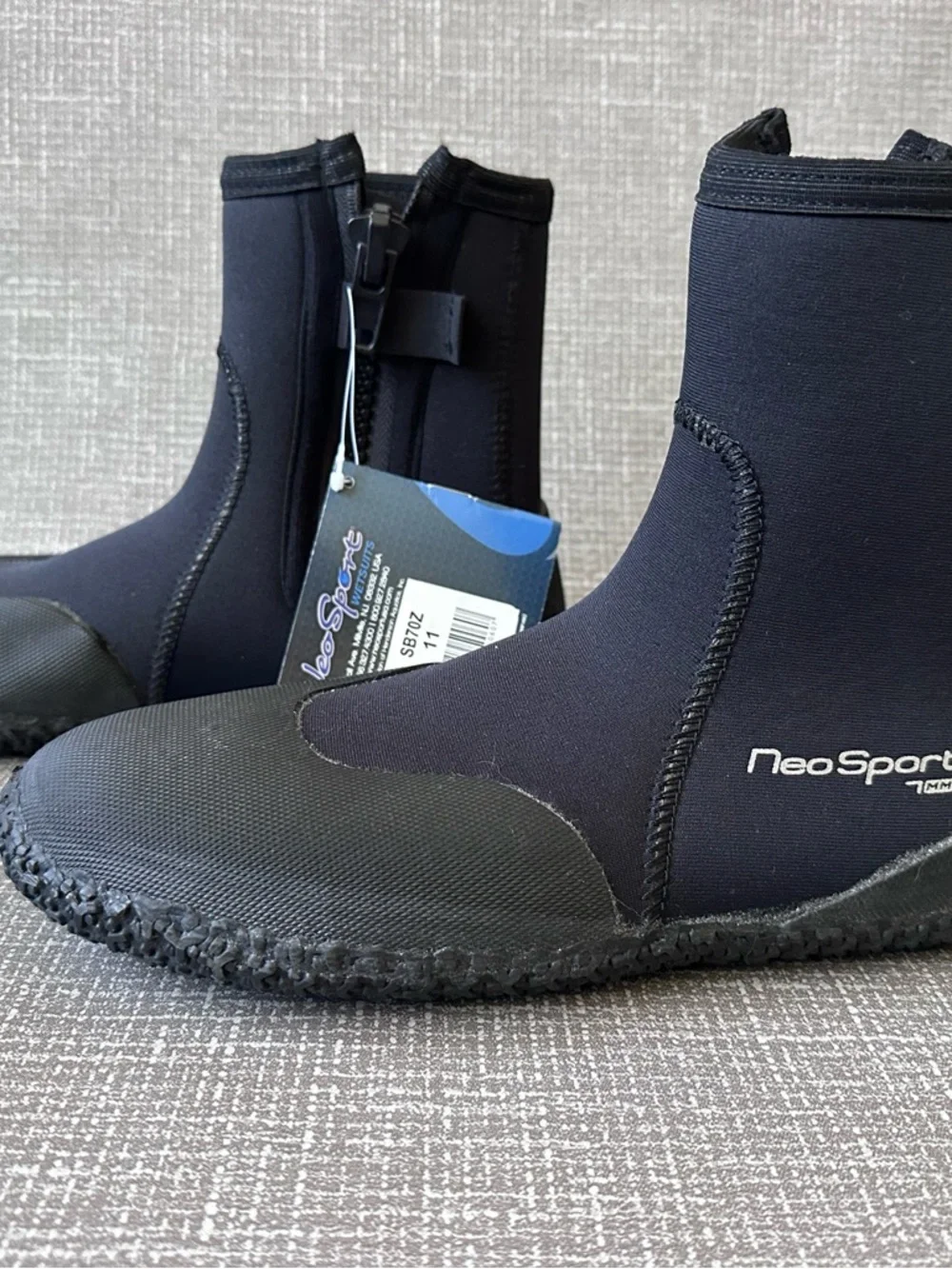 NeoSport 7mm Hi-Top Wetsuit Dive Boots Black Men’s 11 Women’s 12 Zip NWT